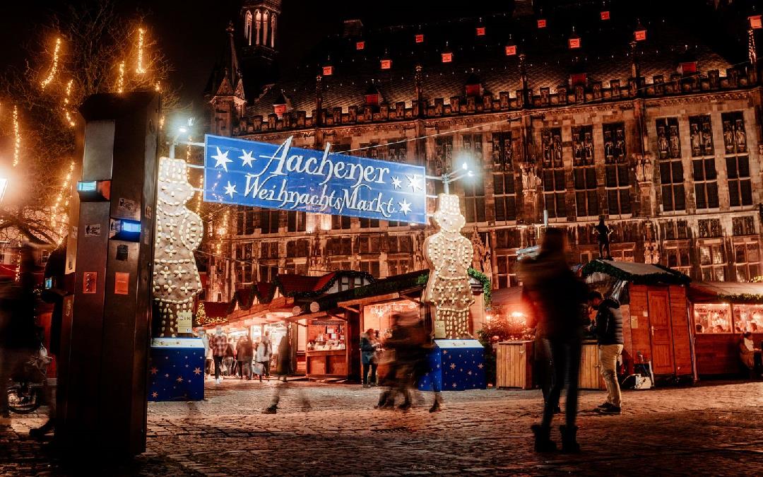 WEIHNACHTSMARKT AACHEN & GROTTE VON VALKENBURG